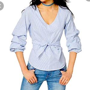 Super sexy tie front or back blouse